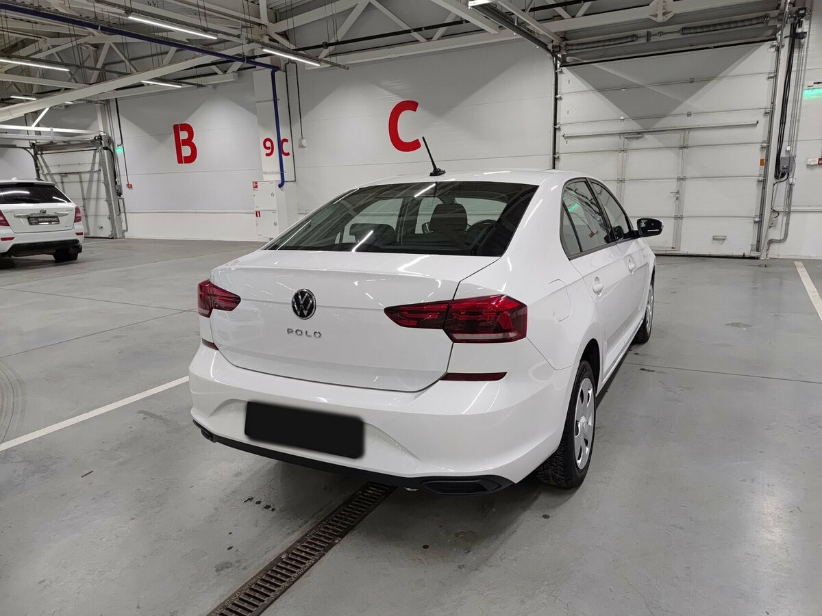 Volkswagen Polo с пробегом — 2021 год. Фото: #4