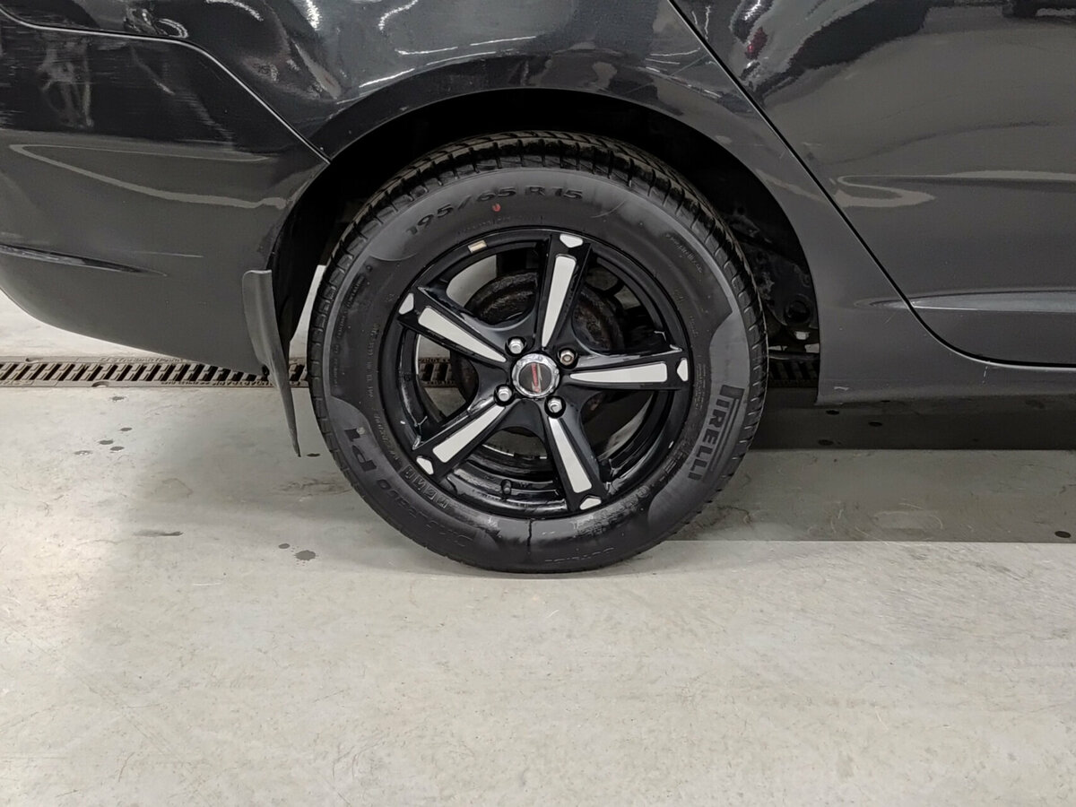 Chevrolet Cobalt с пробегом — 2013 год. Фото: #15