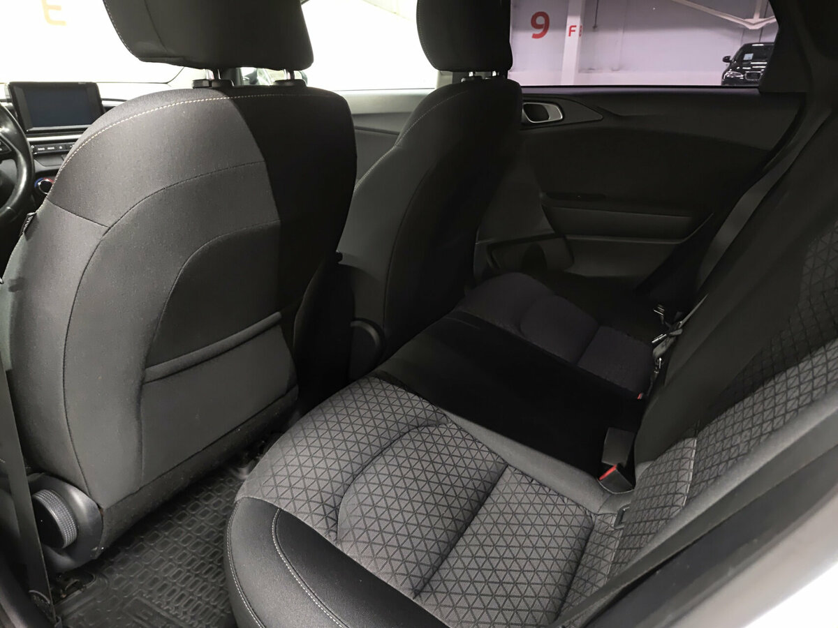 Kia Ceed с пробегом — 2019 год. Фото: #11