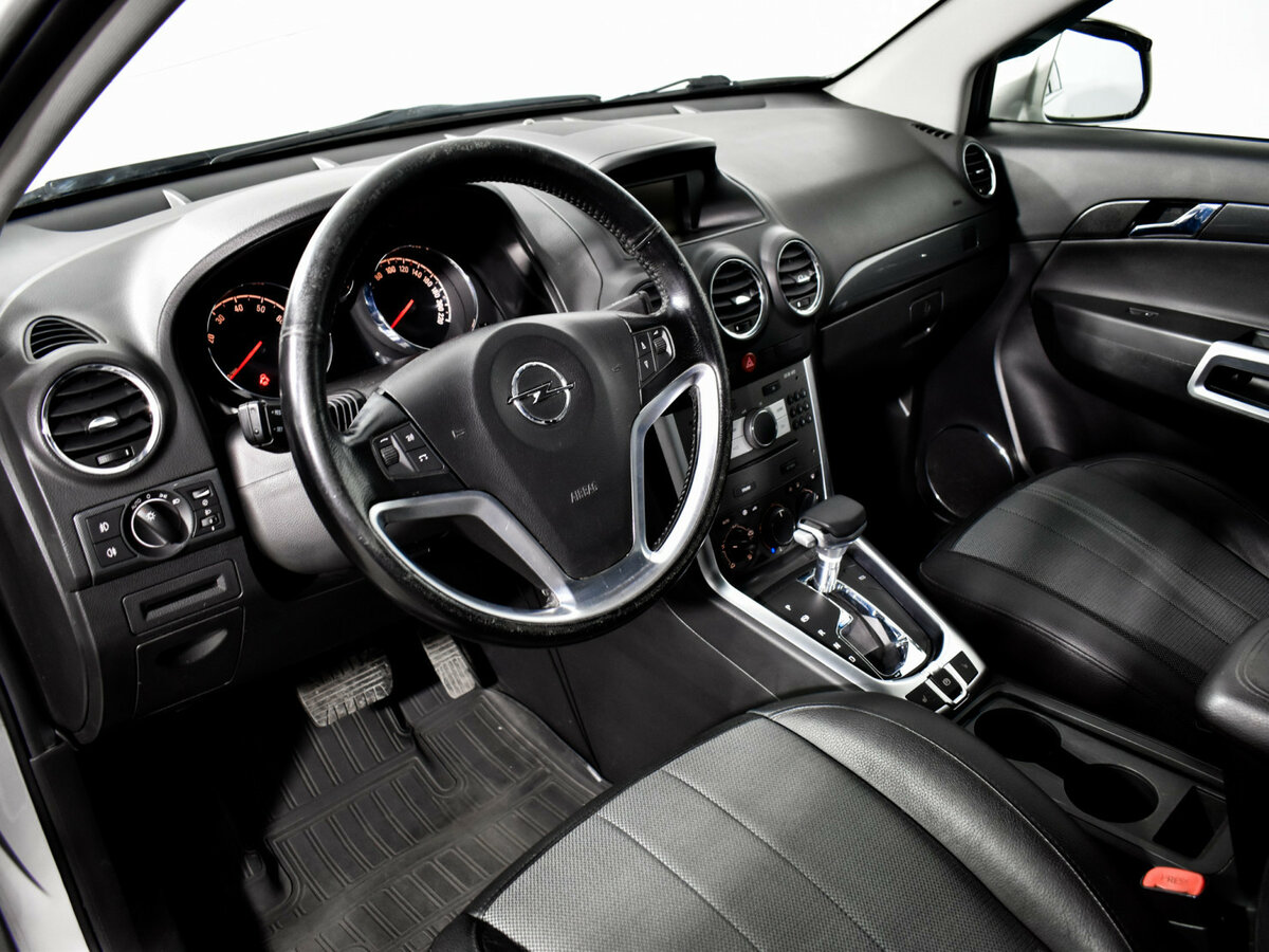 Opel Antara с пробегом — 2013 год. Фото: #8