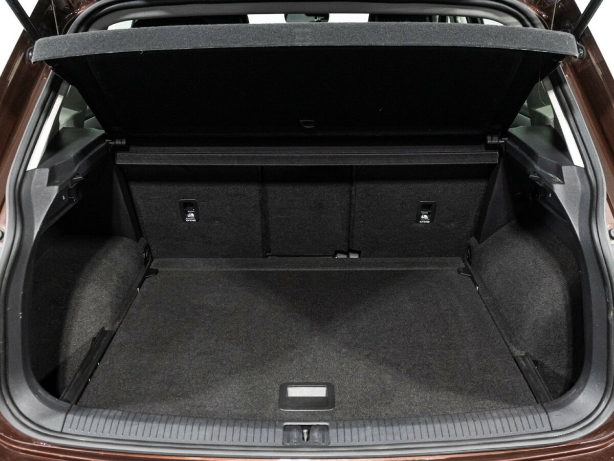 Volkswagen Tiguan с пробегом — 2021 год. Фото: #18