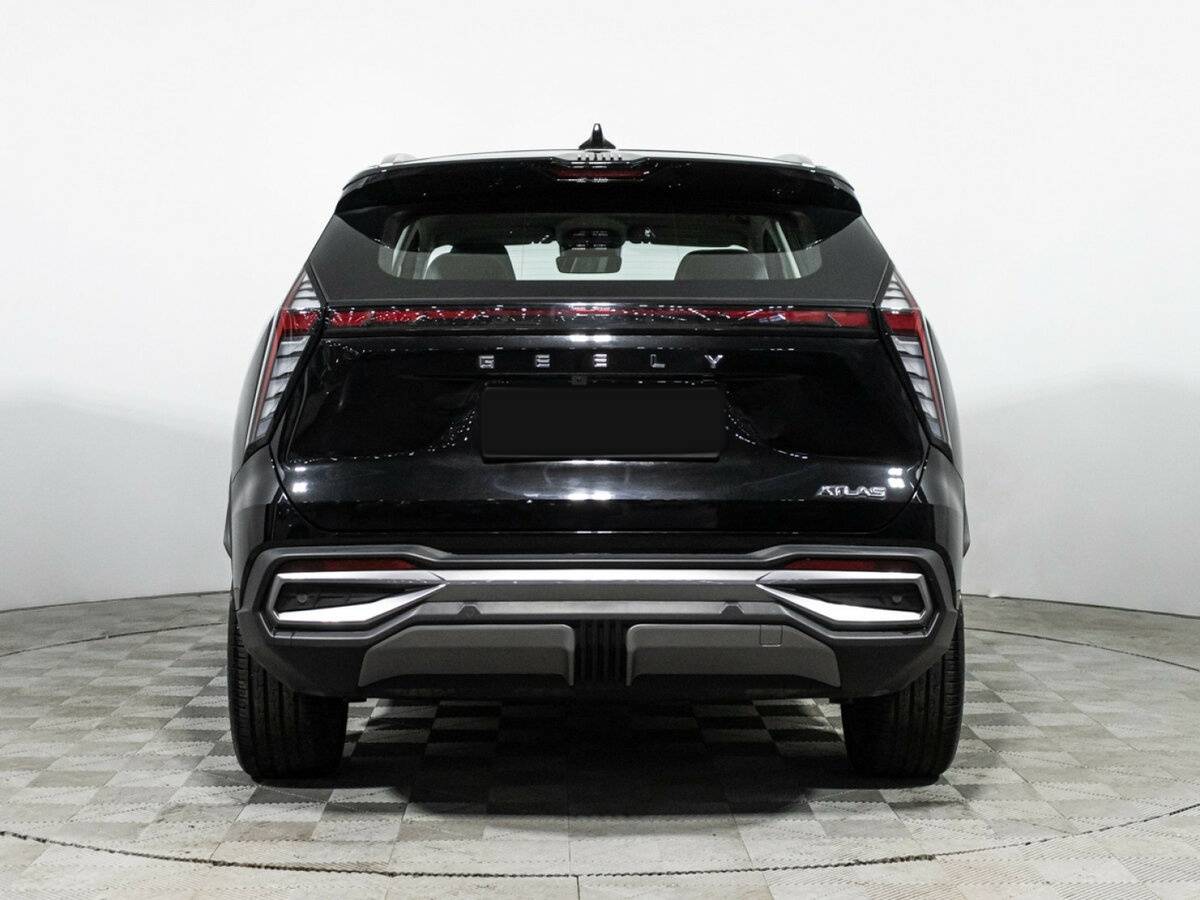 Geely Atlas с пробегом — 2023 год. Фото: #4