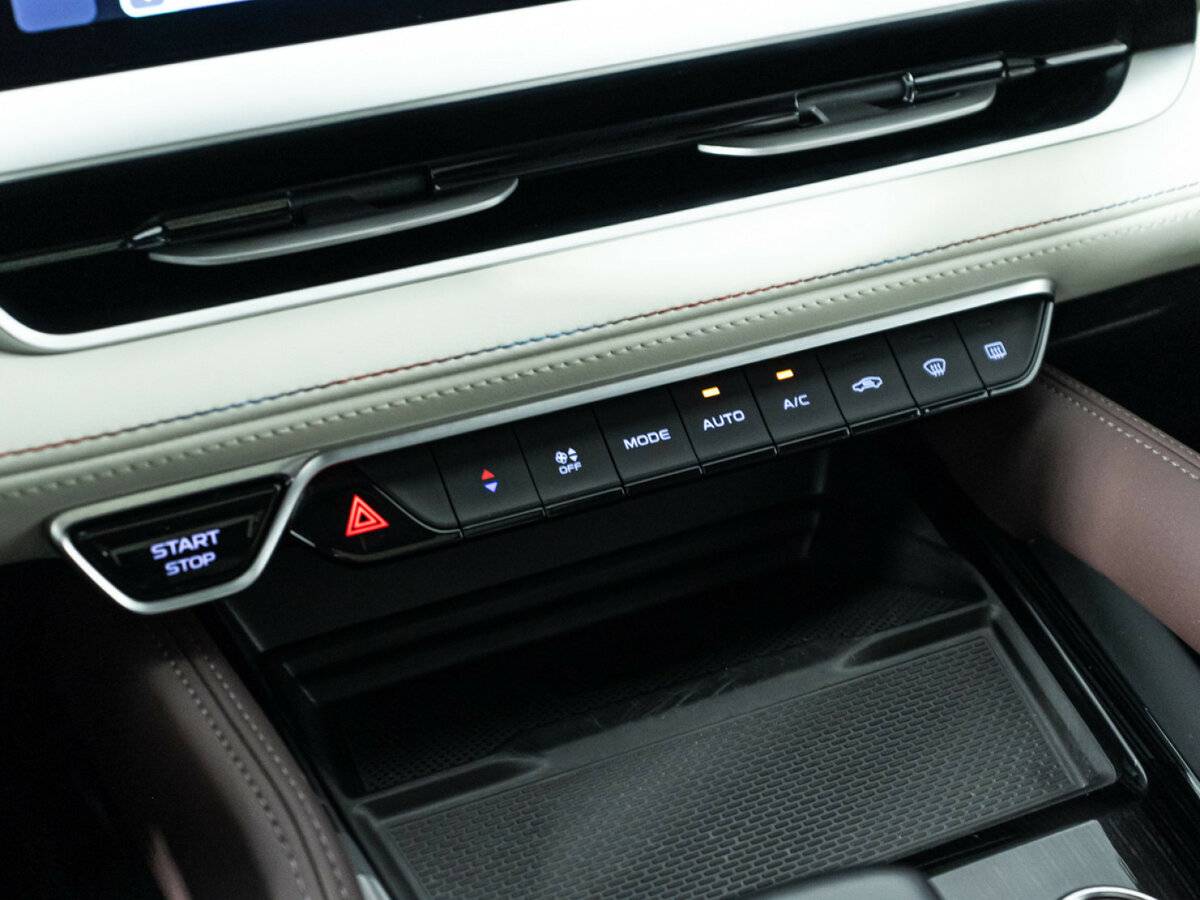 Geely Monjaro с пробегом — 2023 год. Фото: #16