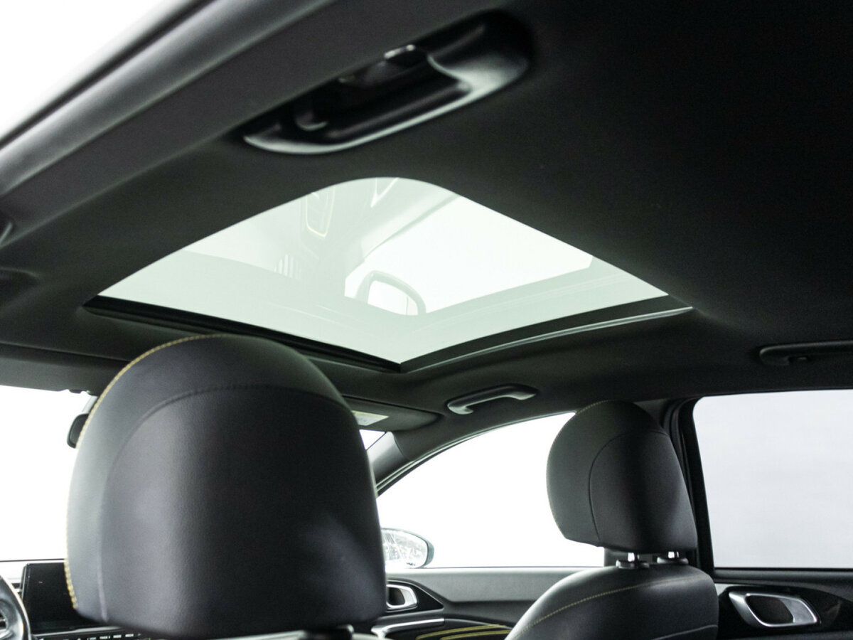 Kia XCeed с пробегом — 2020 год. Фото: #17