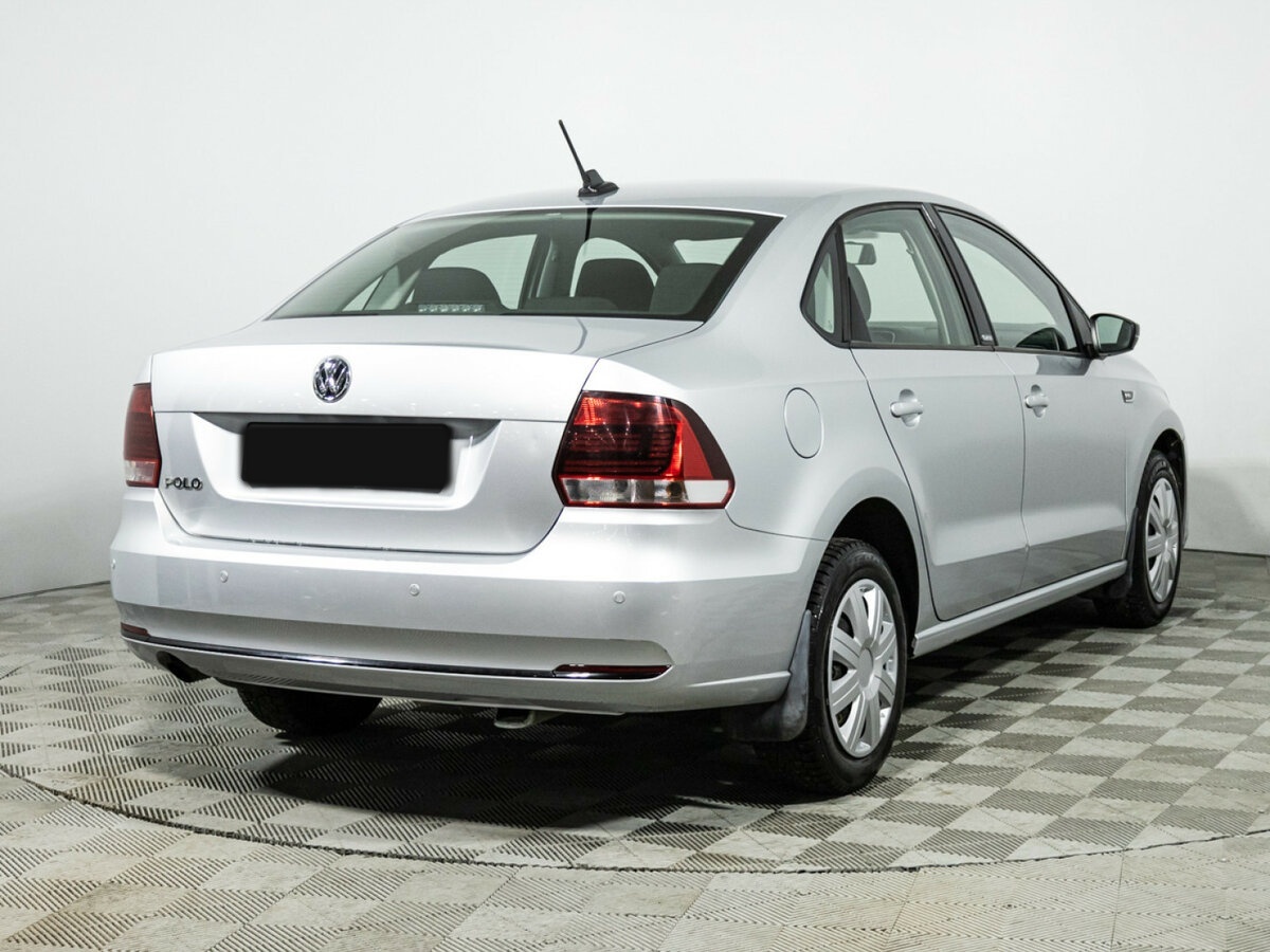 Volkswagen Polo с пробегом — 2017 год. Фото: #4