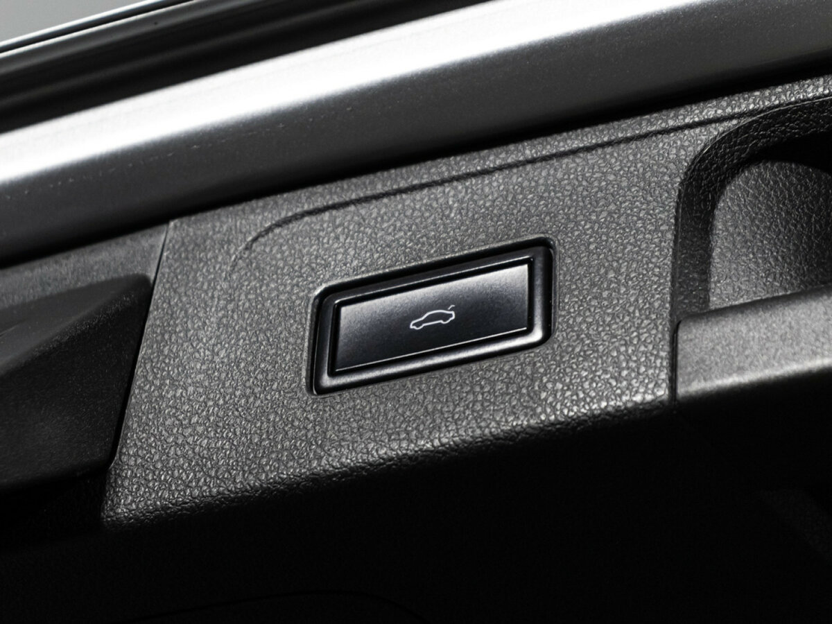 Volkswagen Passat с пробегом — 2017 год. Фото: #22