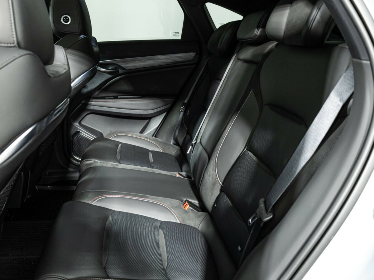 Geely Tugella с пробегом — 2023 год. Фото: #7