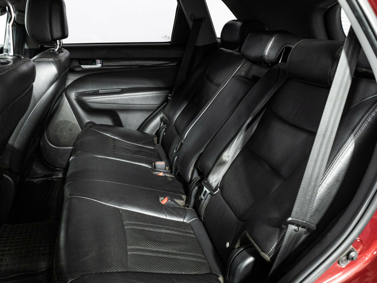 Kia Sorento с пробегом — 2012 год. Фото: #9