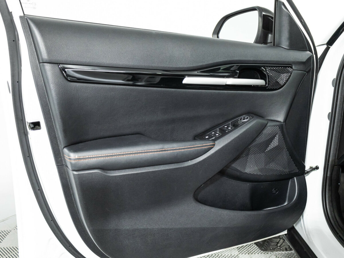 Kia Seltos с пробегом — 2024 год. Фото: #24