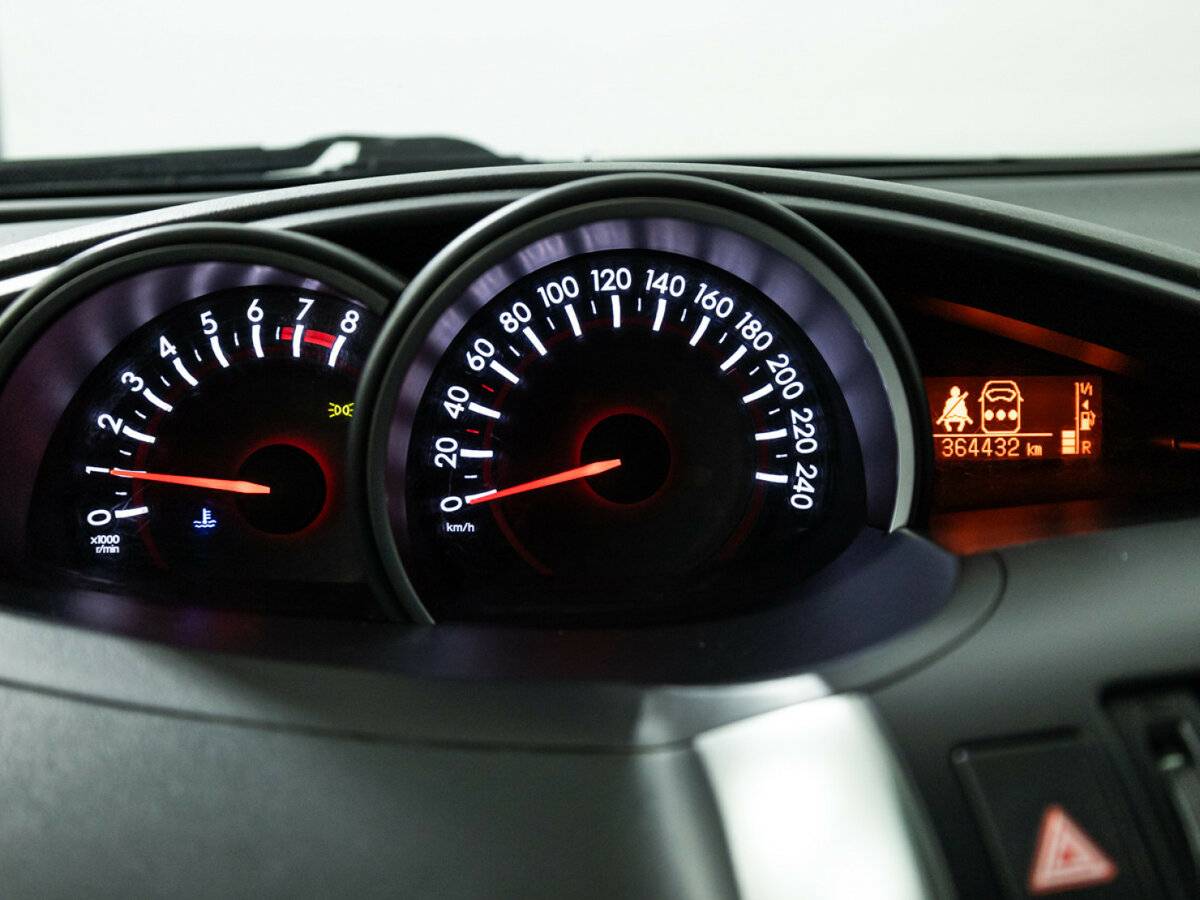 Toyota Verso с пробегом — 2013 год. Фото: #11