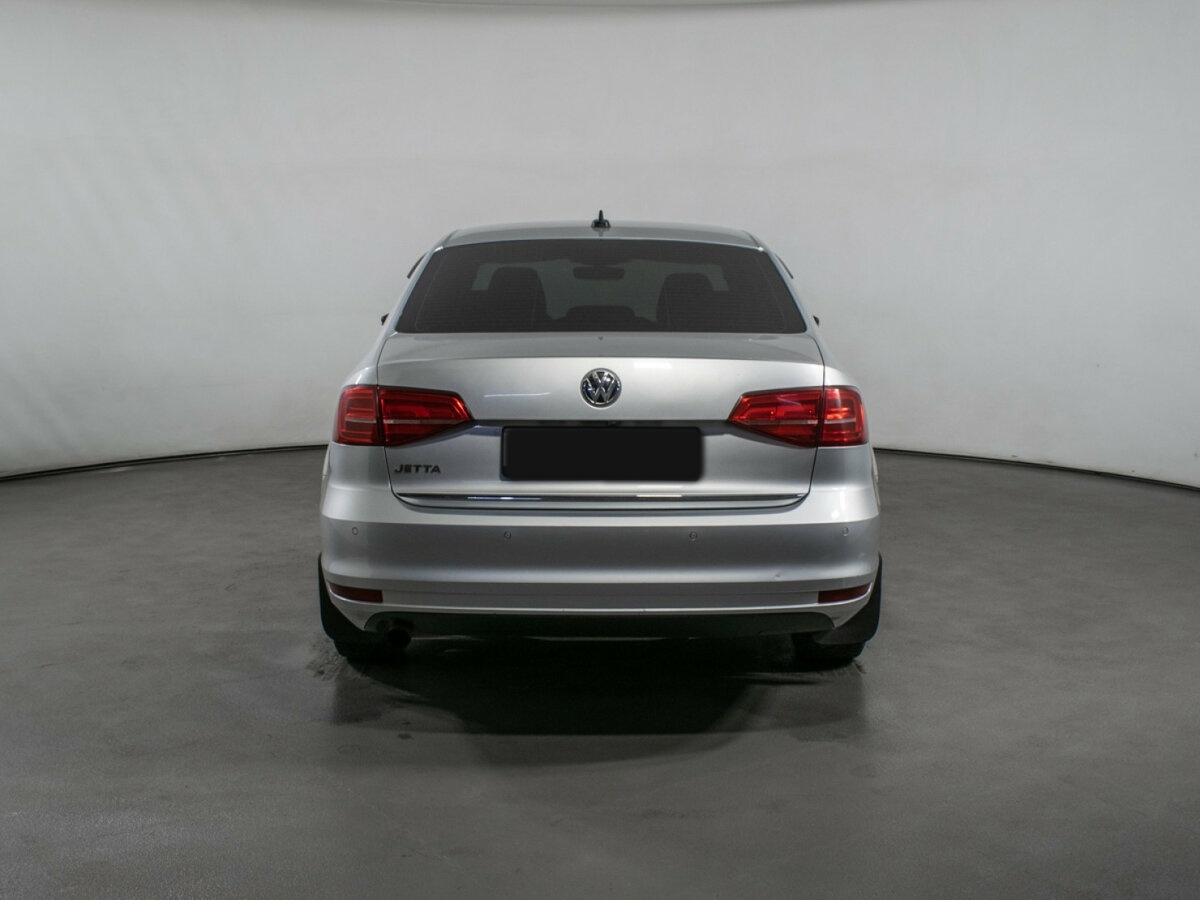 Volkswagen Jetta с пробегом — 2018 год. Фото: #5