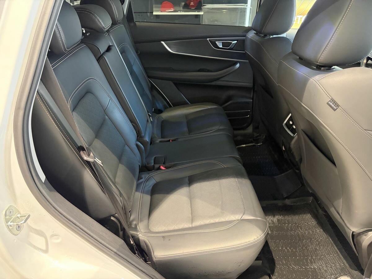 Chery Tiggo 8 с пробегом — 2023 год. Фото: #13