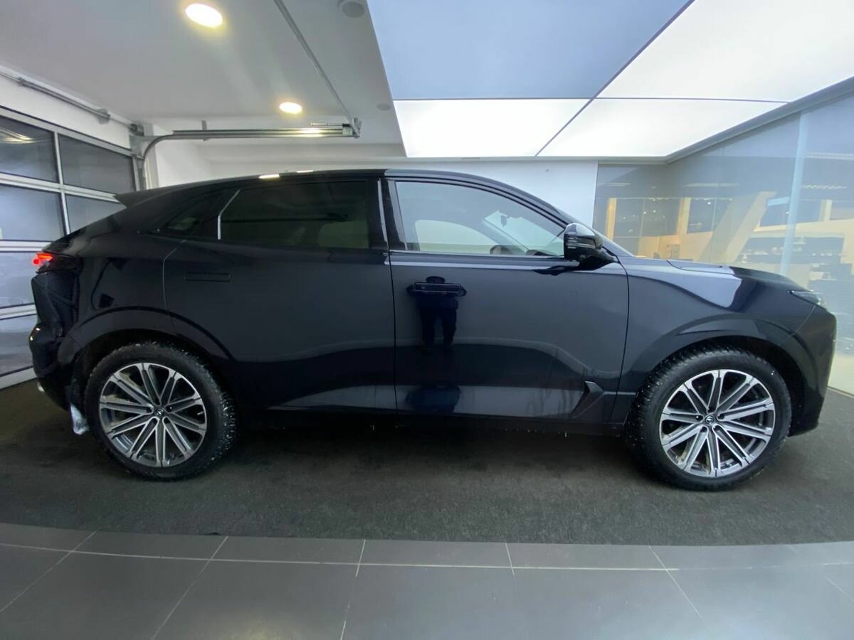 Changan UNI-K с пробегом — 2023 год. Фото: #3