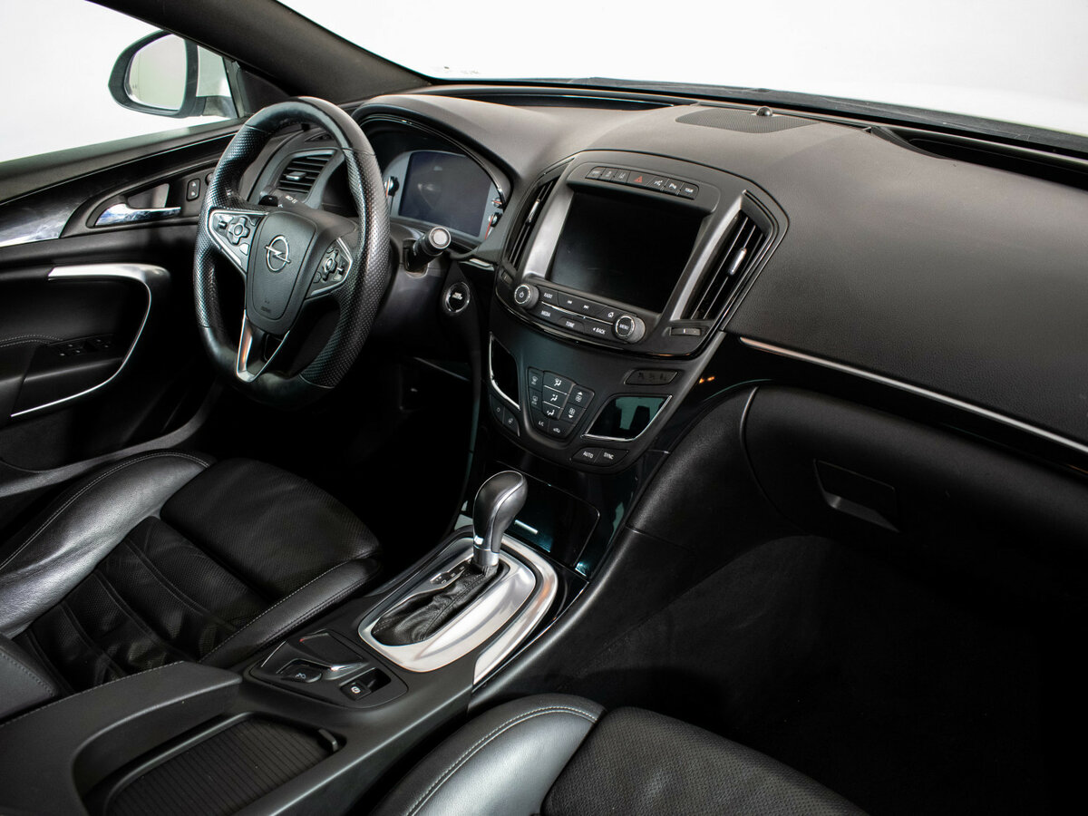 Opel Insignia с пробегом — 2014 год. Фото: #8