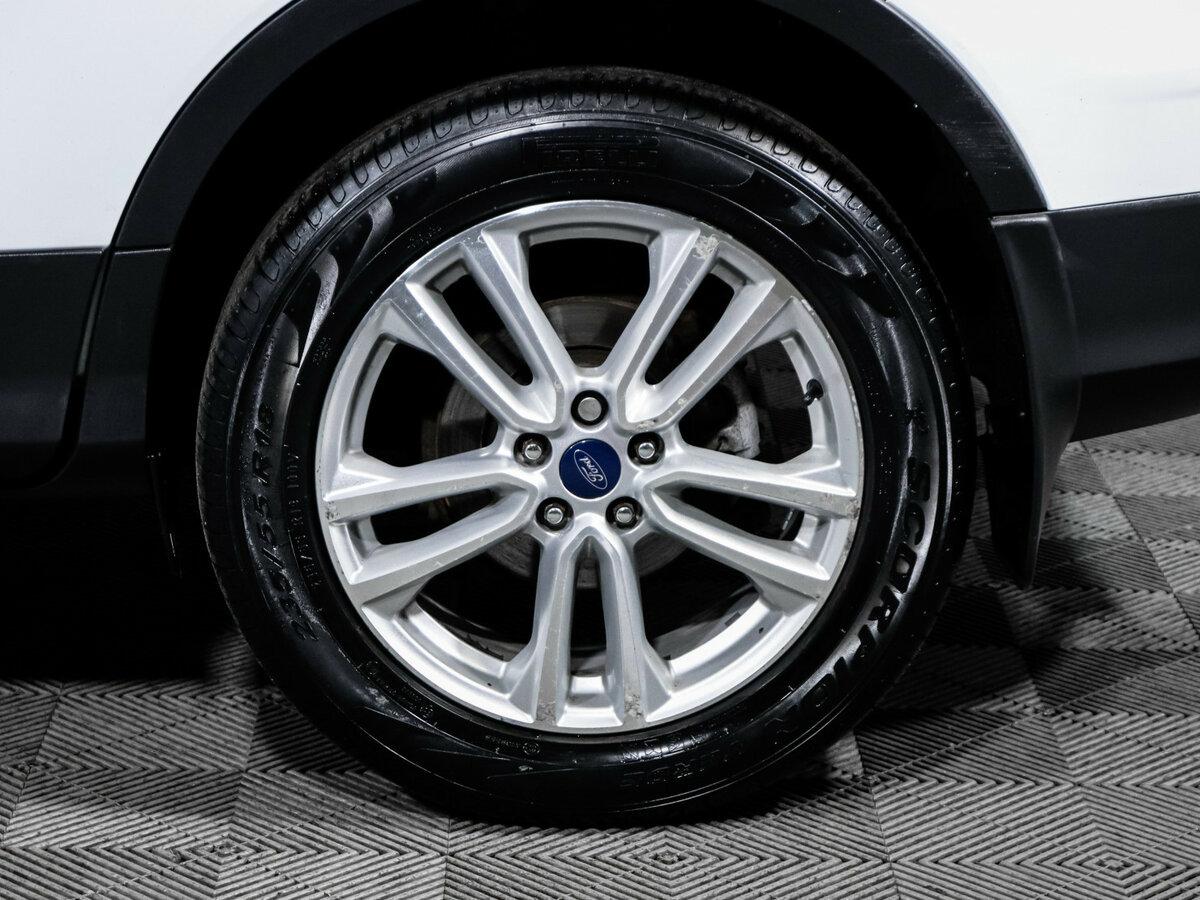 Ford Kuga с пробегом — 2013 год. Фото: #12