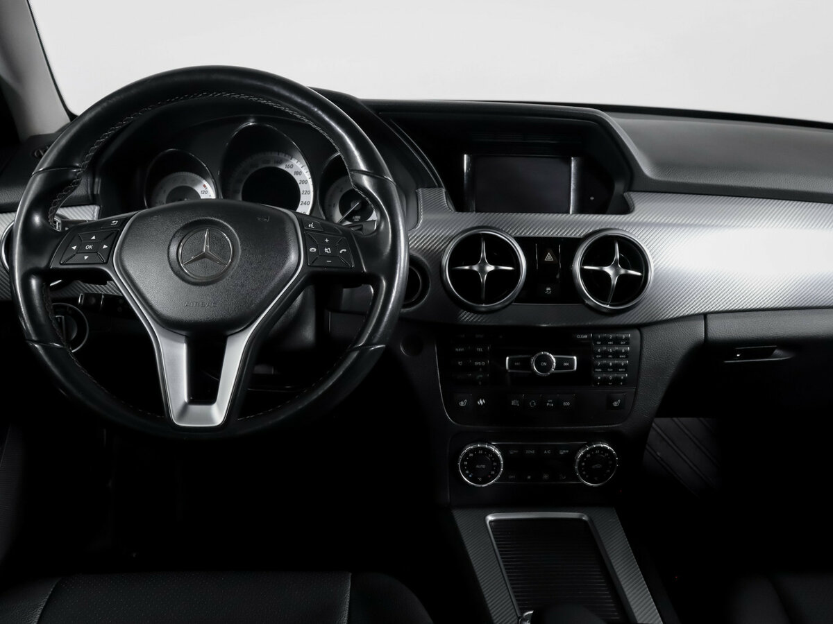 Mercedes-Benz GLK-Класс с пробегом — 2014 год. Фото: #11