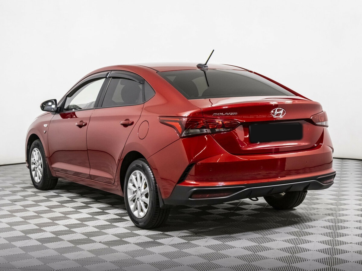 Hyundai Solaris с пробегом — 2021 год. Фото: #6