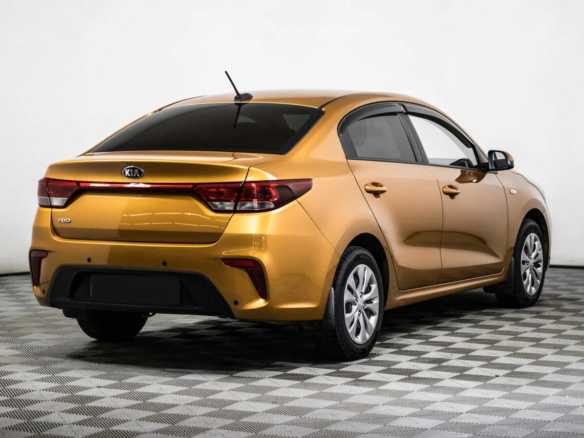 Kia Rio с пробегом — 2017 год. Фото: #4