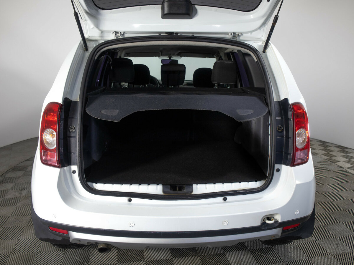 Renault Duster с пробегом — 2014 год. Фото: #9