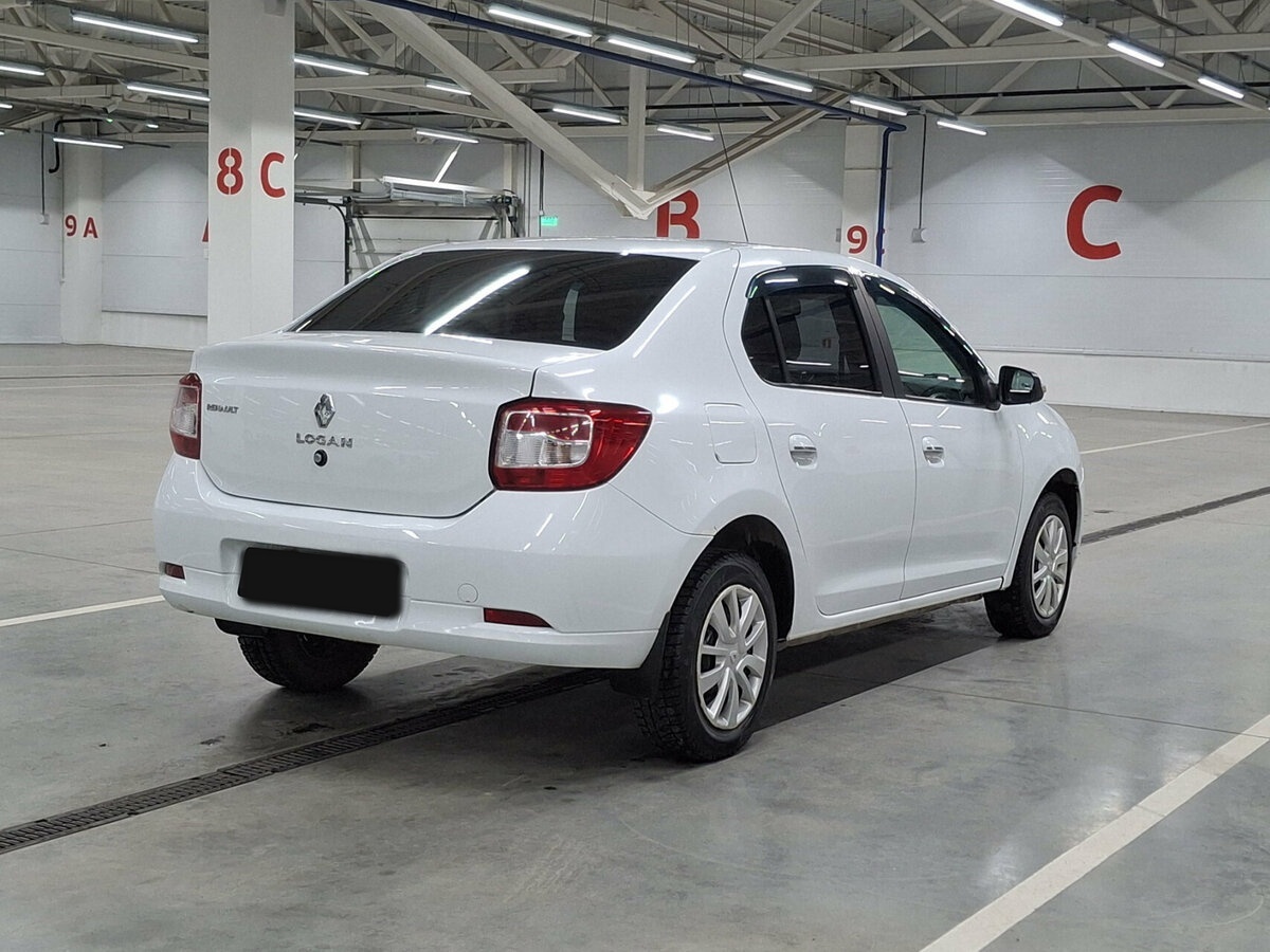 Renault Logan с пробегом — 2017 год. Фото: #4