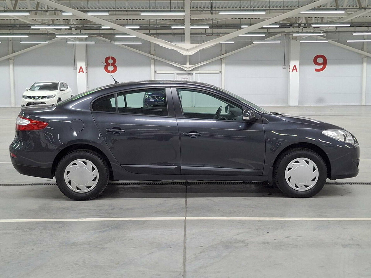 Renault Fluence с пробегом — 2012 год. Фото: #3