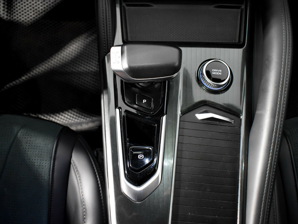 Geely Monjaro с пробегом — 2023 год. Фото: #8