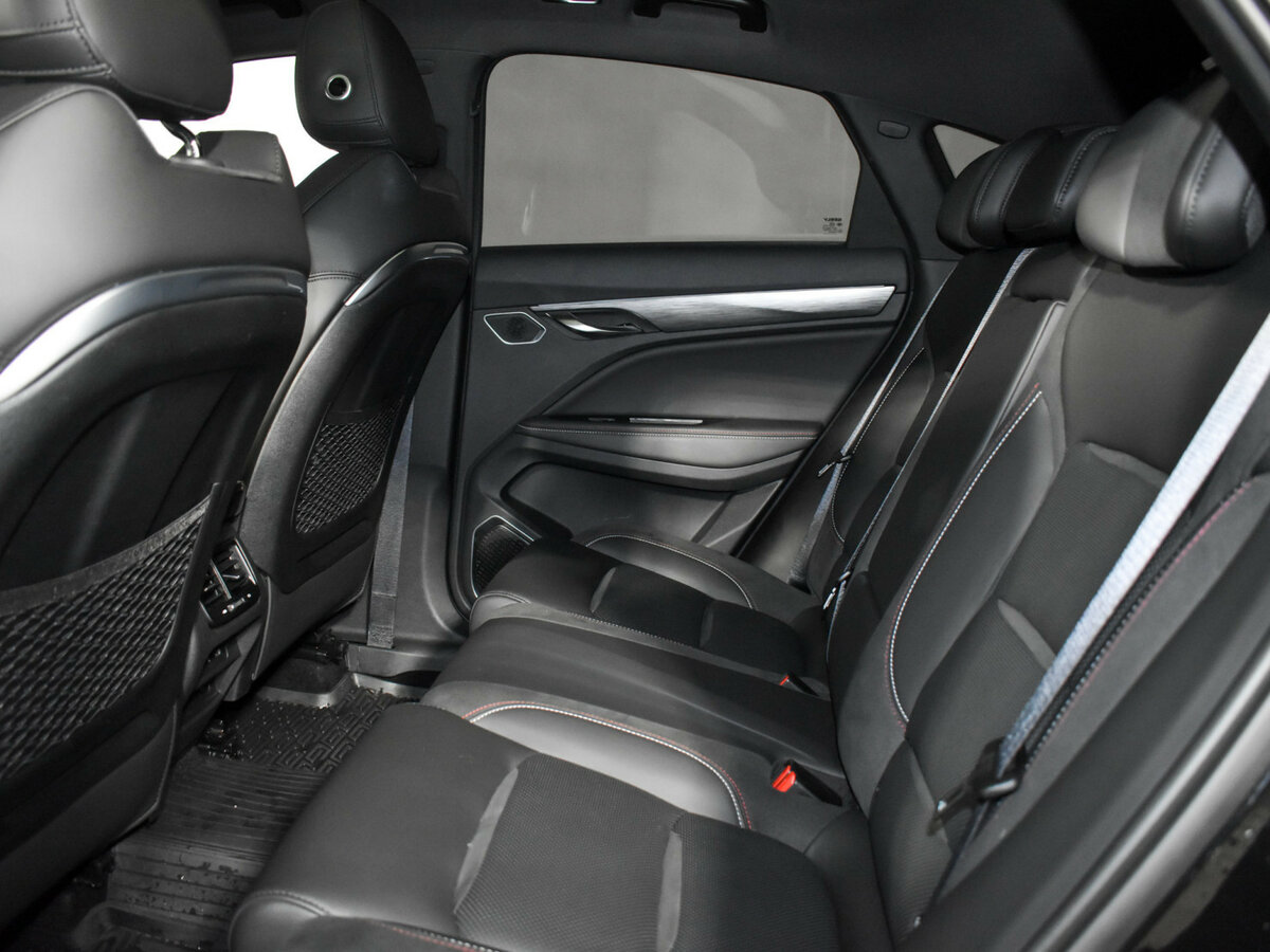 Geely Tugella с пробегом — 2023 год. Фото: #9