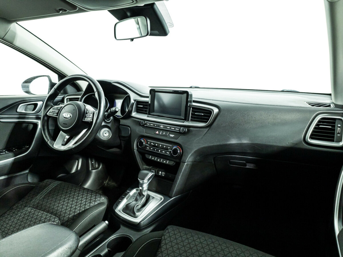 Kia Ceed с пробегом — 2018 год. Фото: #8
