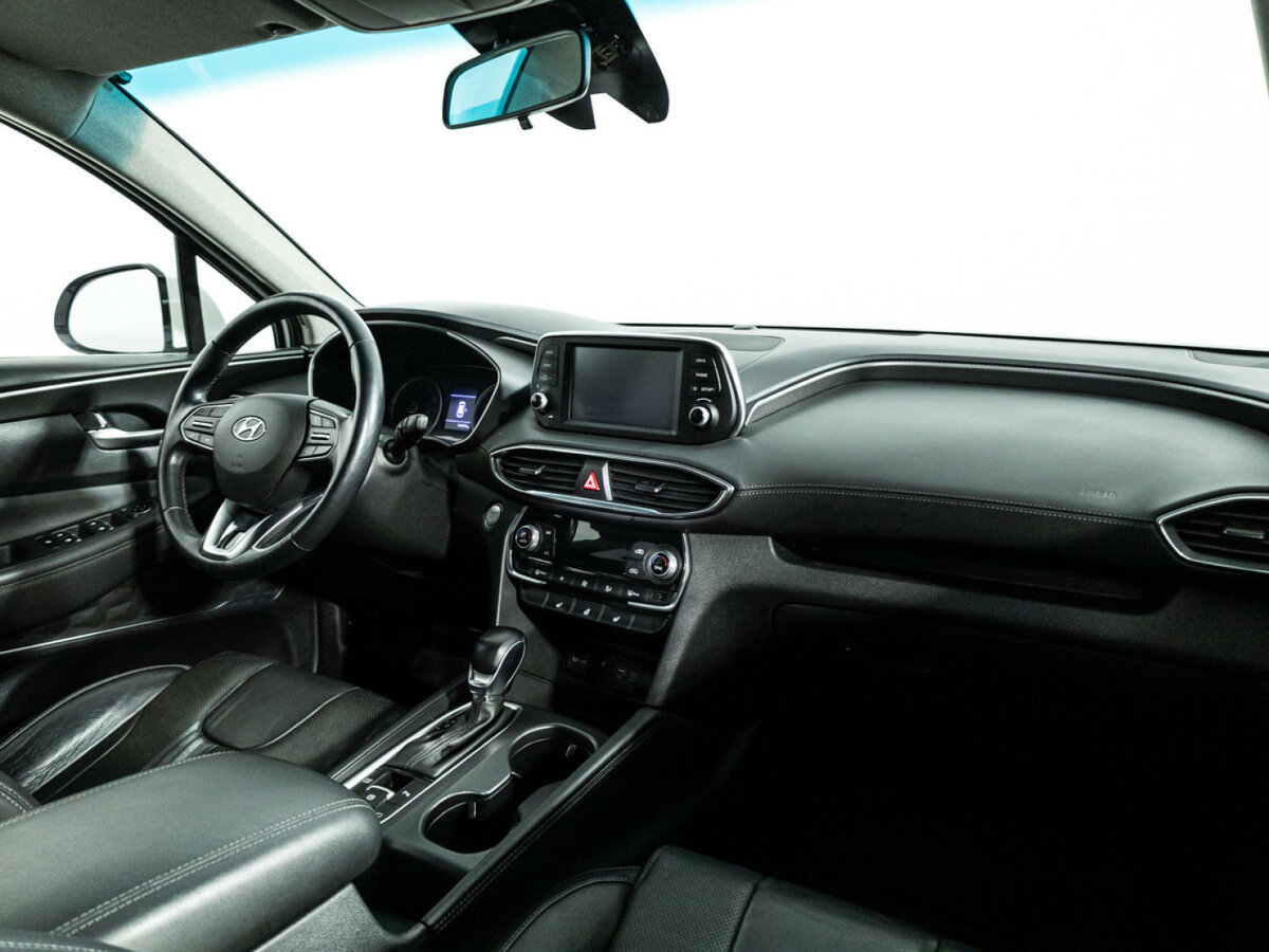Hyundai Santa Fe с пробегом — 2020 год. Фото: #8