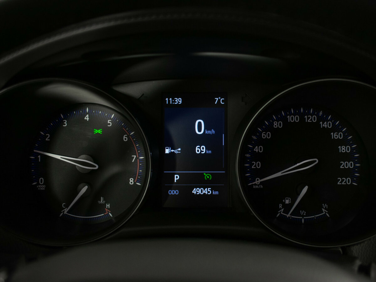 Toyota C-HR с пробегом — 2020 год. Фото: #11