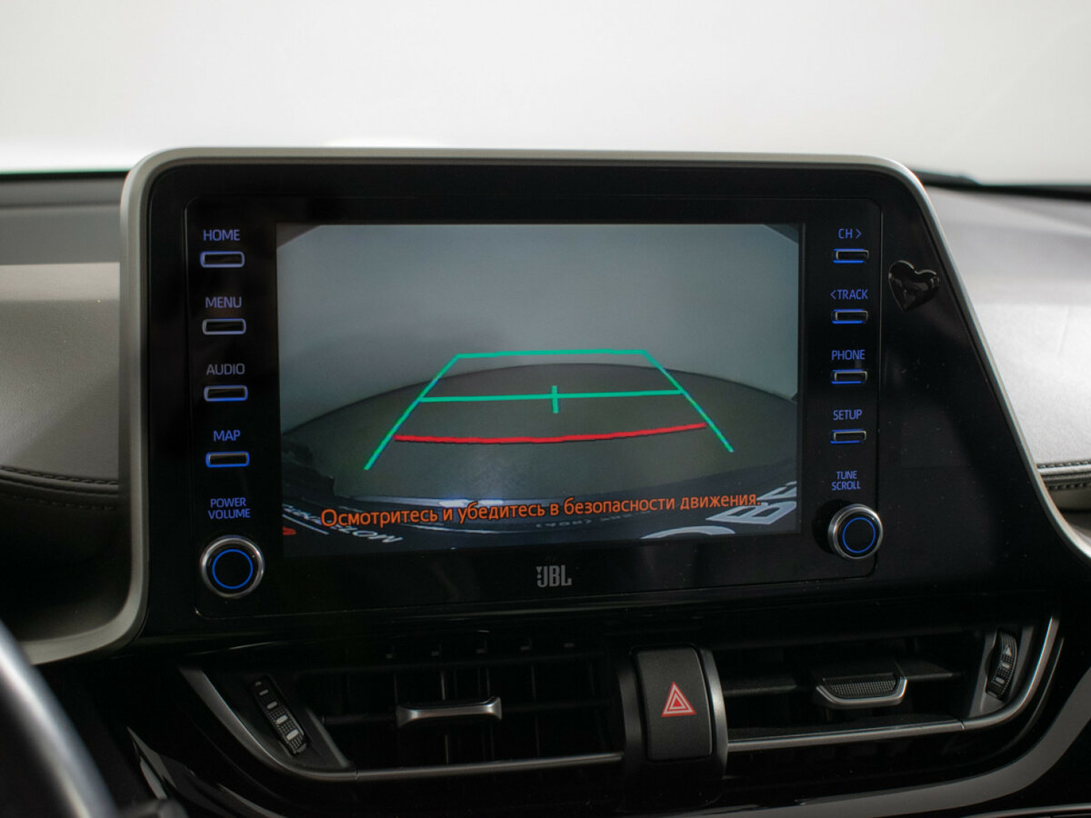 Toyota C-HR с пробегом — 2020 год. Фото: #13