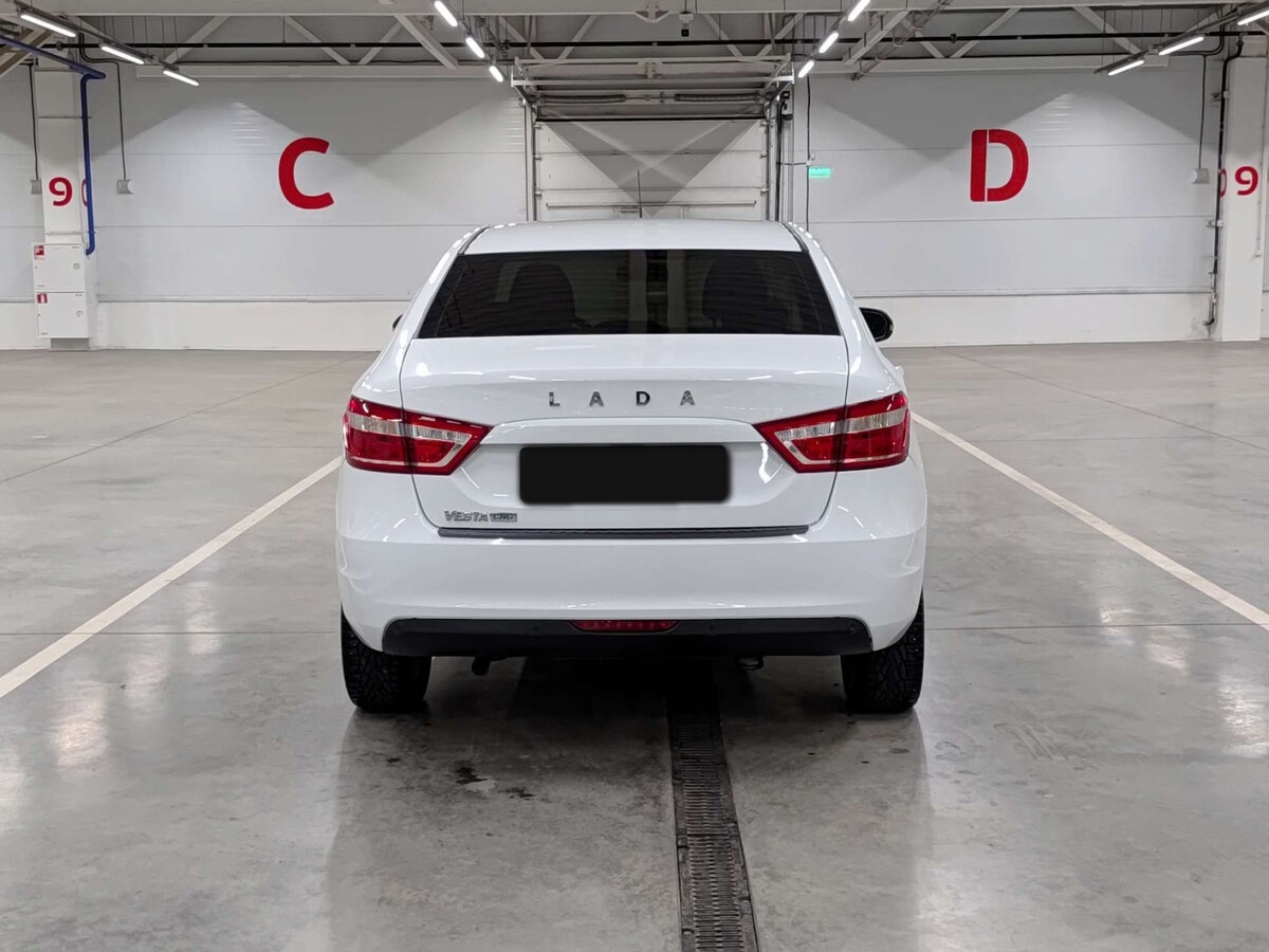 Lada (ВАЗ) Vesta с пробегом — 2020 год. Фото: #5