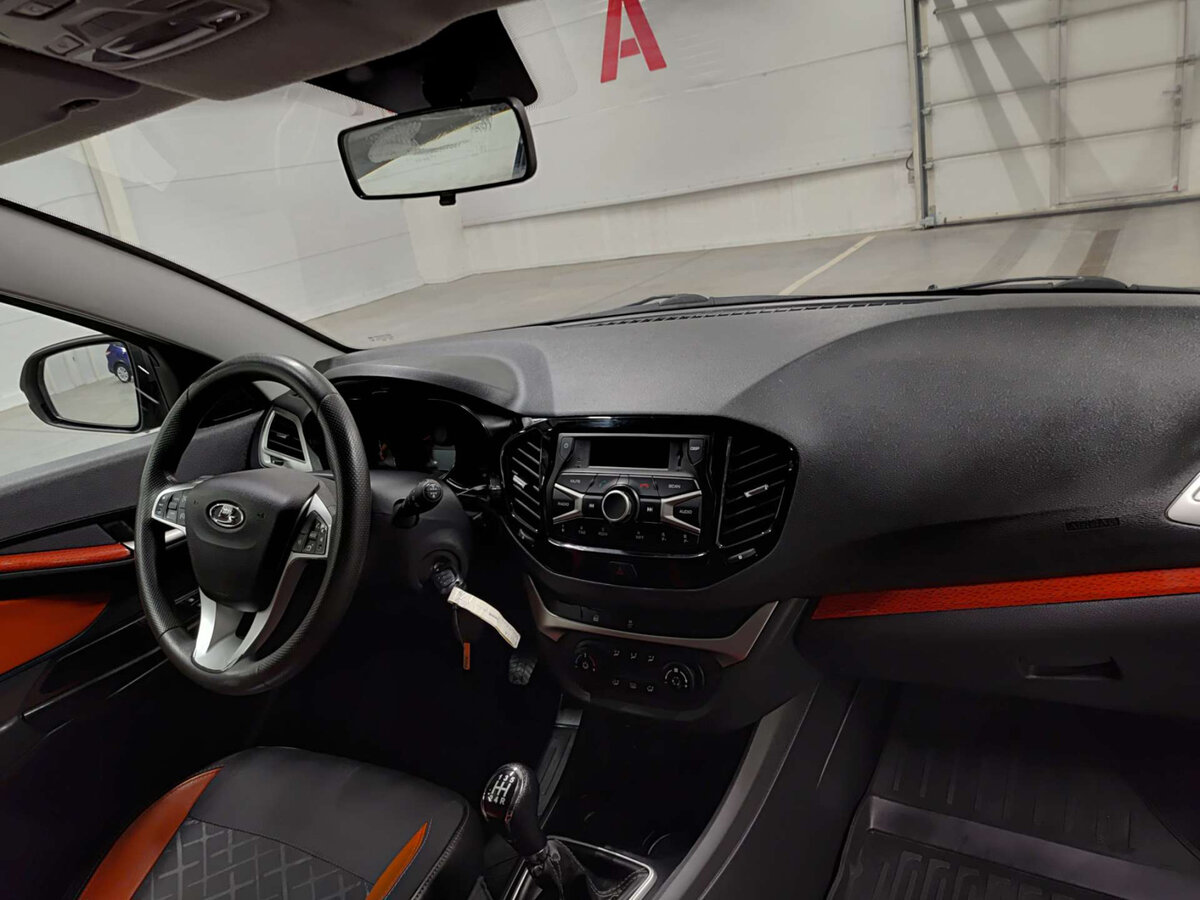 Lada (ВАЗ) Vesta с пробегом — 2019 год. Фото: #9