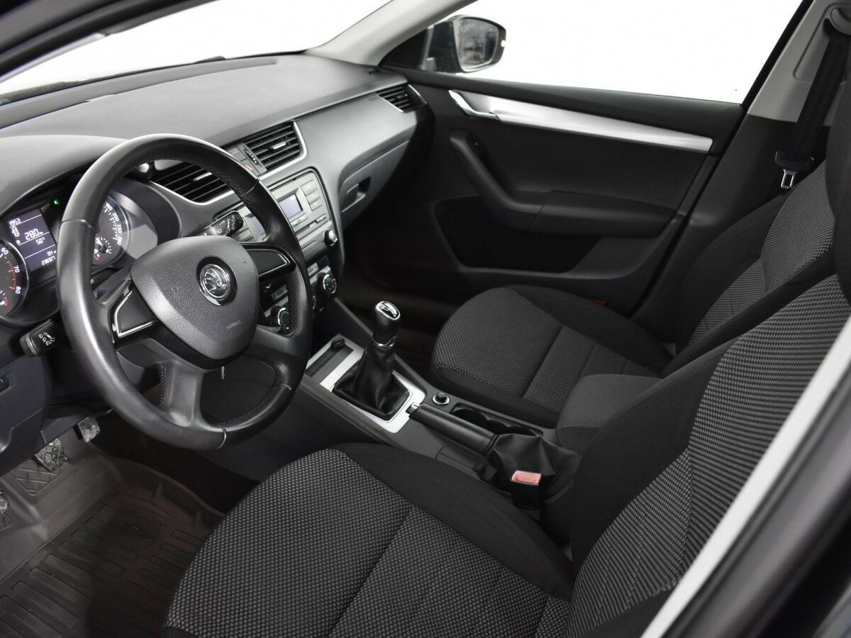 Skoda Octavia с пробегом — 2014 год. Фото: #8