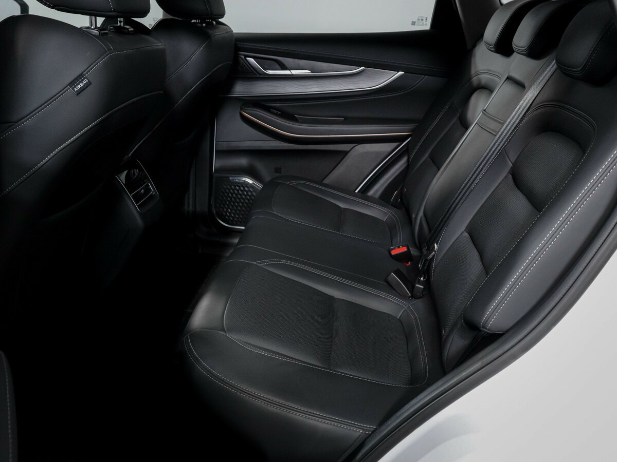 EXEED LX с пробегом — 2023 год. Фото: #9