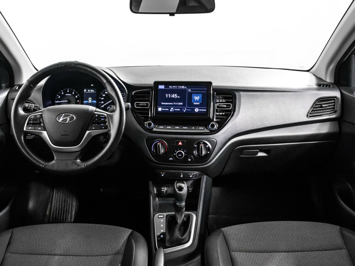 Hyundai Solaris с пробегом — 2021 год. Фото: #10