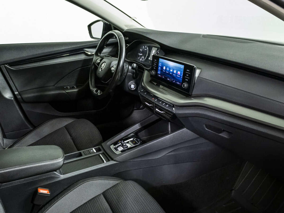 Skoda Octavia с пробегом — 2020 год. Фото: #6