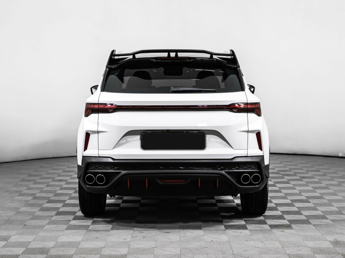 Geely Coolray с пробегом — 2023 год. Фото: #4