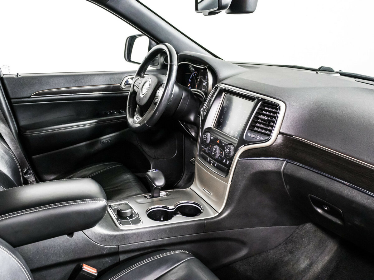 Jeep Grand Cherokee с пробегом — 2014 год. Фото: #6
