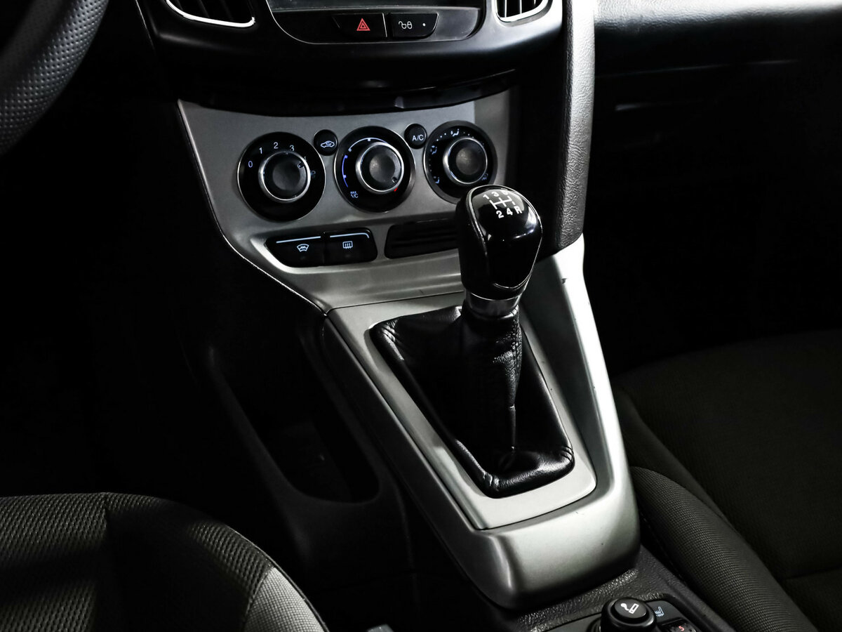 Ford Focus с пробегом — 2012 год. Фото: #9