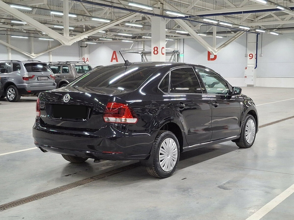 Volkswagen Polo с пробегом — 2017 год. Фото: #4