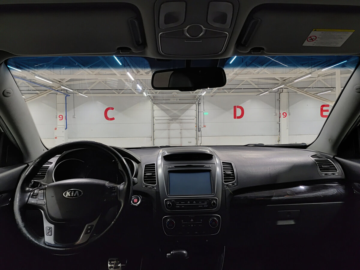 Kia Sorento с пробегом — 2013 год. Фото: #13