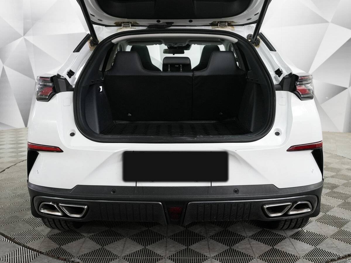 Changan UNI-T с пробегом — 2024 год. Фото: #23