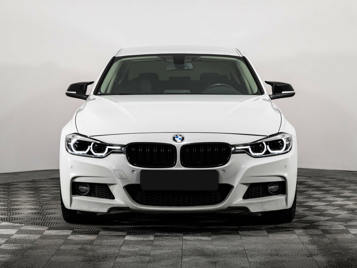 BMW 3 серии с пробегом — 2016 год. Фото: #1