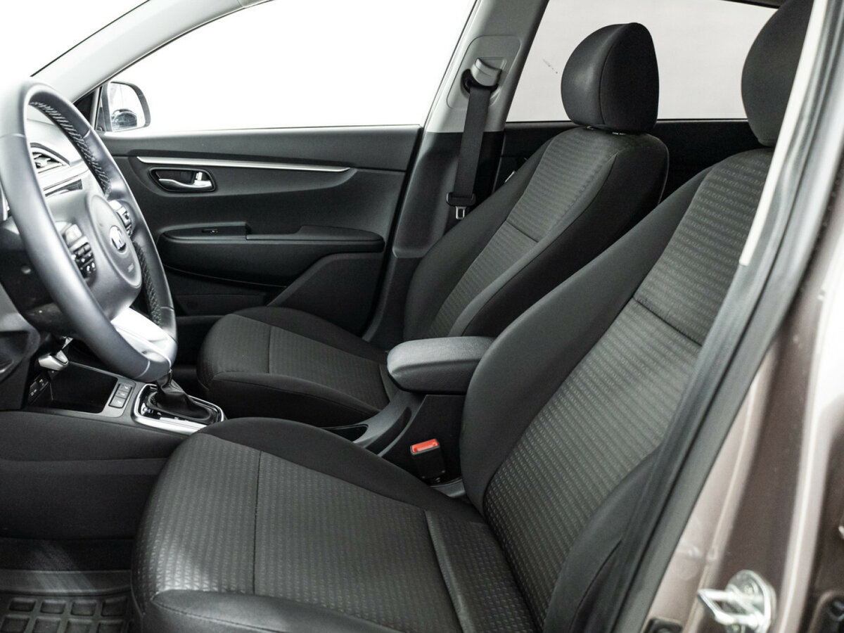 Kia Rio с пробегом — 2021 год. Фото: #15