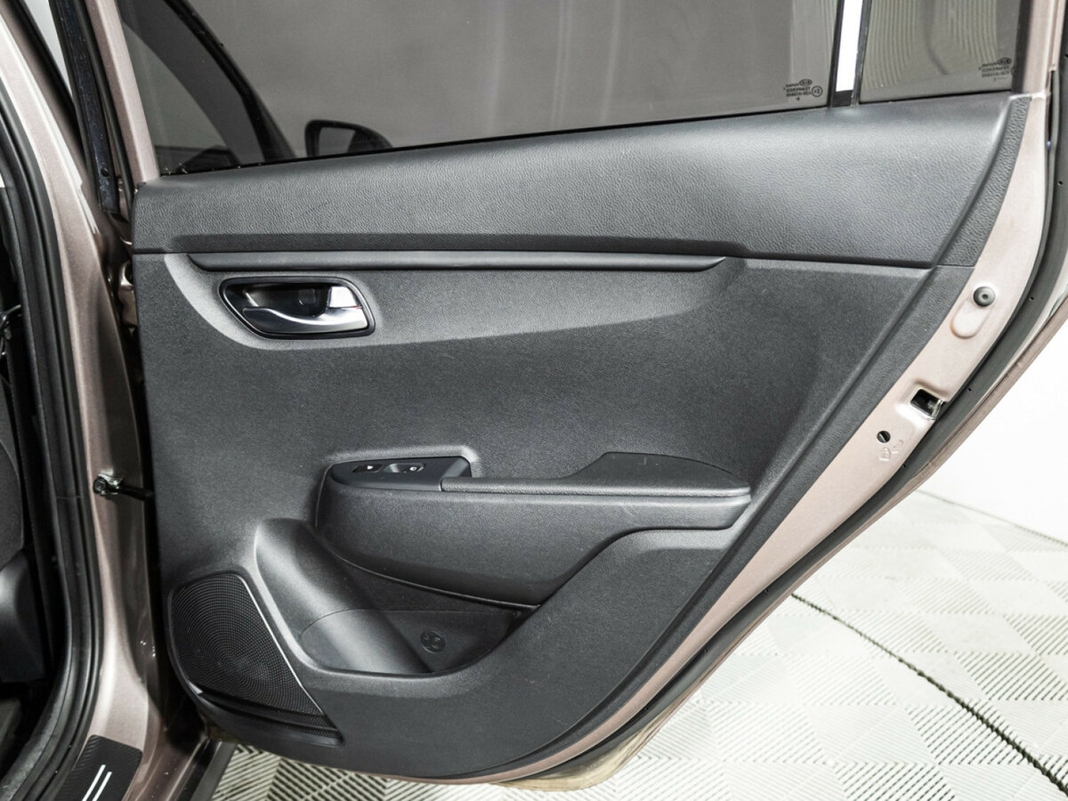 Kia Rio с пробегом — 2021 год. Фото: #25