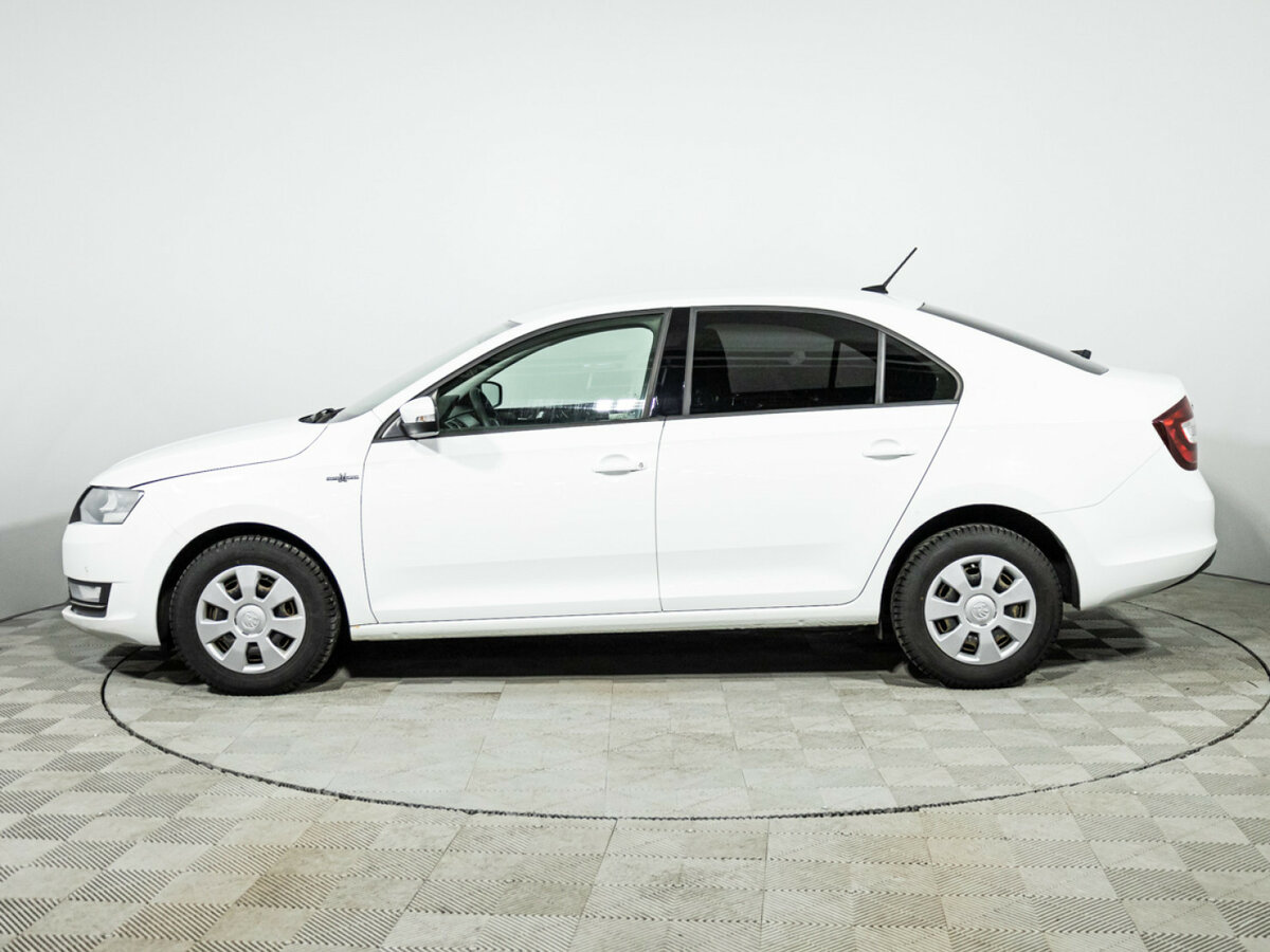 Skoda Rapid с пробегом — 2018 год. Фото: #7