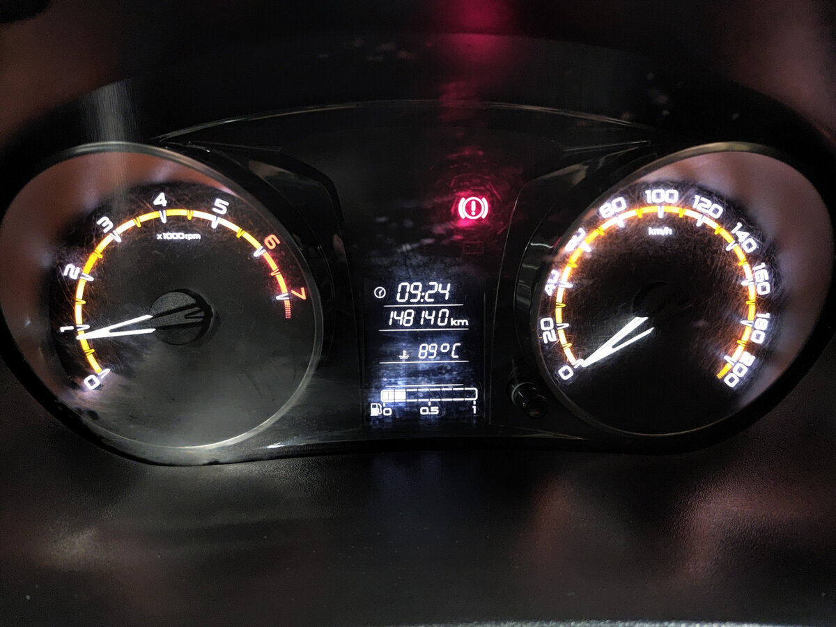 Lada (ВАЗ) Granta с пробегом — 2019 год. Фото: #10