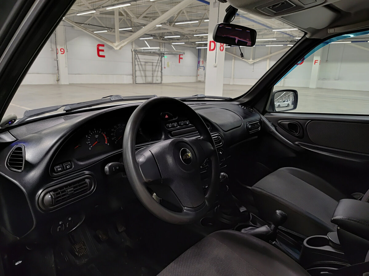 Chevrolet Niva с пробегом — 2017 год. Фото: #15