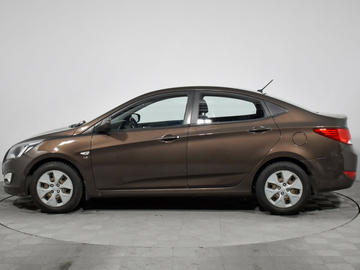 Hyundai Solaris с пробегом — 2016 год. Фото: #7